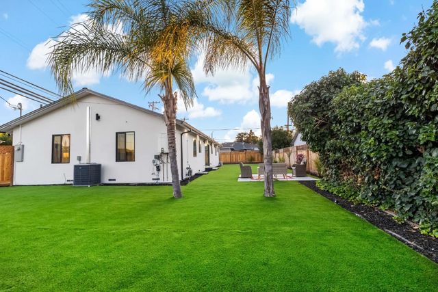 1707 Fruitdale Avenue, San Jose, CA 95128