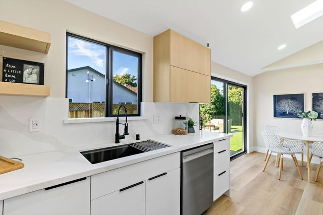 1707 Fruitdale Avenue, San Jose, CA 95128