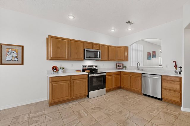 8008 Oso Rico Road NE, Albuquerque, NM 87122