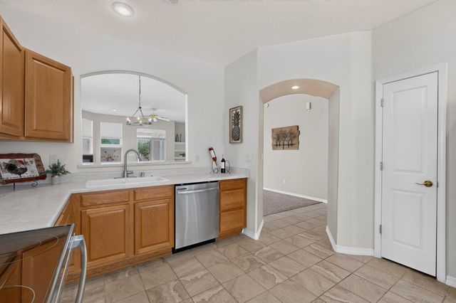 8008 Oso Rico Road NE, Albuquerque, NM 87122