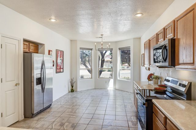 8008 Oso Rico Road NE, Albuquerque, NM 87122