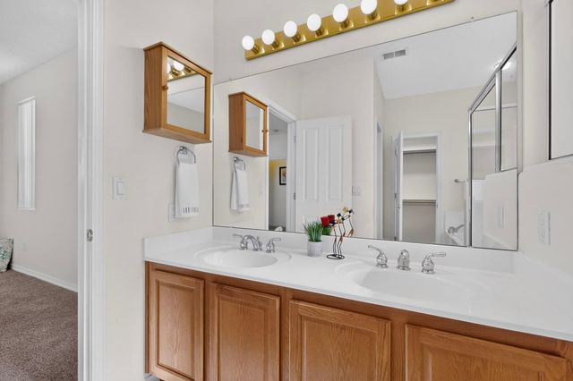 8008 Oso Rico Road NE, Albuquerque, NM 87122