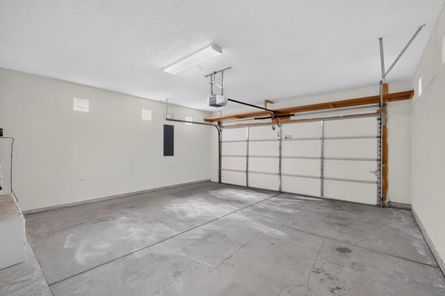 8008 Oso Rico Road NE, Albuquerque, NM 87122