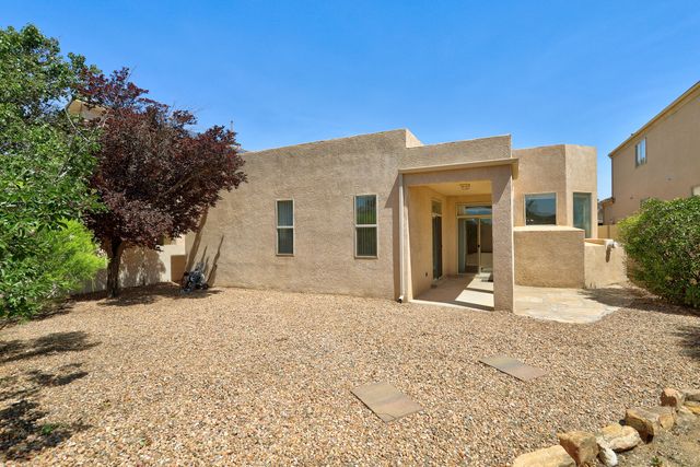 8008 Oso Rico Road NE, Albuquerque, NM 87122