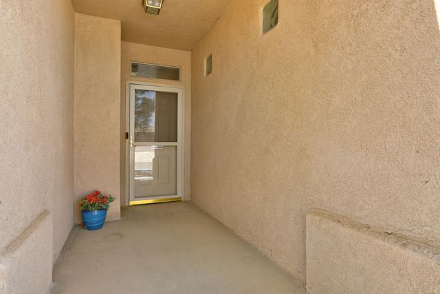 8008 Oso Rico Road NE, Albuquerque, NM 87122