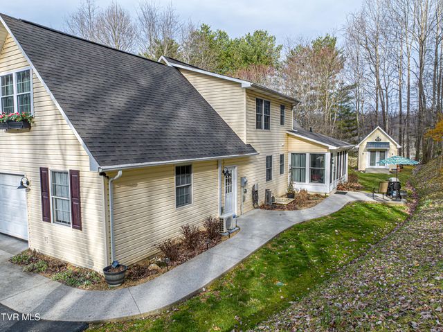 30146 Tobias Drive, Meadowview, VA 24361