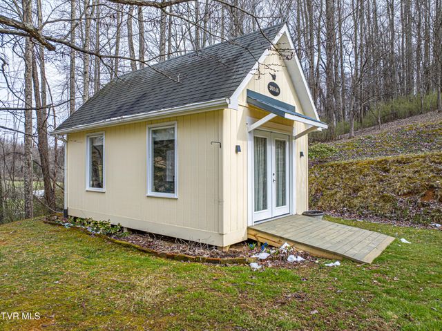 30146 Tobias Drive, Meadowview, VA 24361