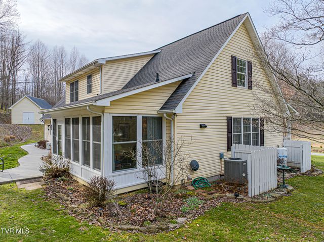 30146 Tobias Drive, Meadowview, VA 24361