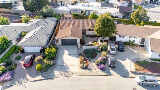 38157 Parkmont Dr, Fremont, CA 94536