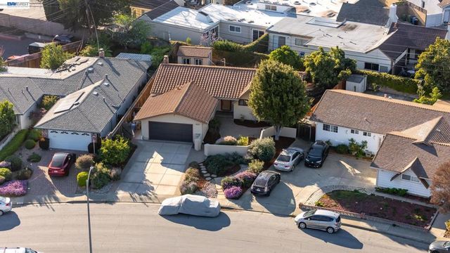 38157 Parkmont Dr, Fremont, CA 94536