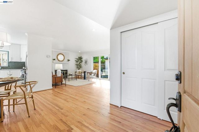 38157 Parkmont Dr, Fremont, CA 94536