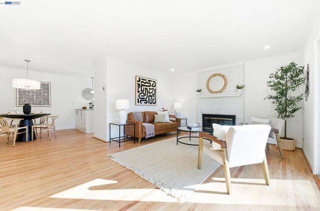 38157 Parkmont Dr, Fremont, CA 94536