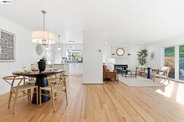 38157 Parkmont Dr, Fremont, CA 94536