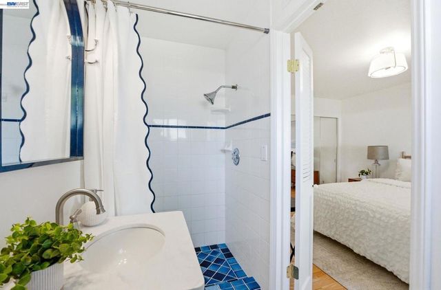 38157 Parkmont Dr, Fremont, CA 94536