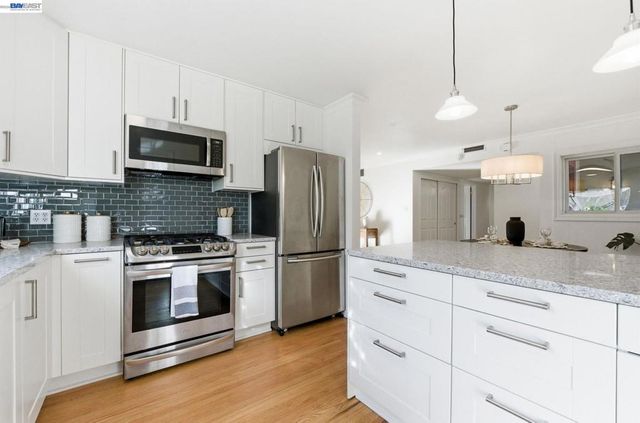 38157 Parkmont Dr, Fremont, CA 94536