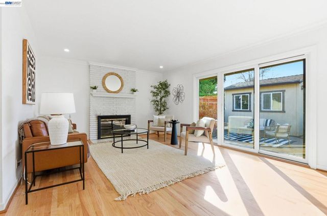 38157 Parkmont Dr, Fremont, CA 94536