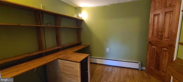 5790 MOUNTAIN RD, Dover, PA 17315