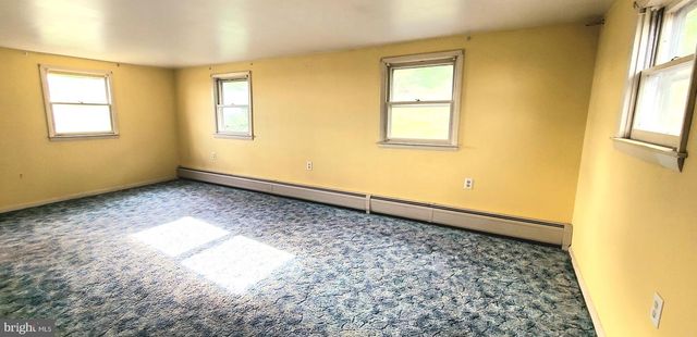 5790 MOUNTAIN RD, Dover, PA 17315