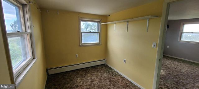 5790 MOUNTAIN RD, Dover, PA 17315