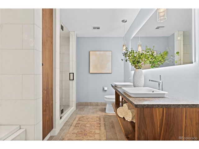 1630 N Clarkson St 110, Denver, CO 80218