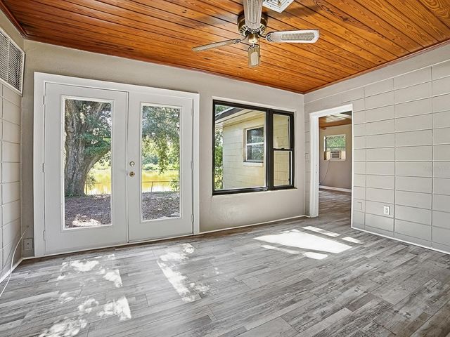 404 LOUIS STREET, Leesburg, FL 34748