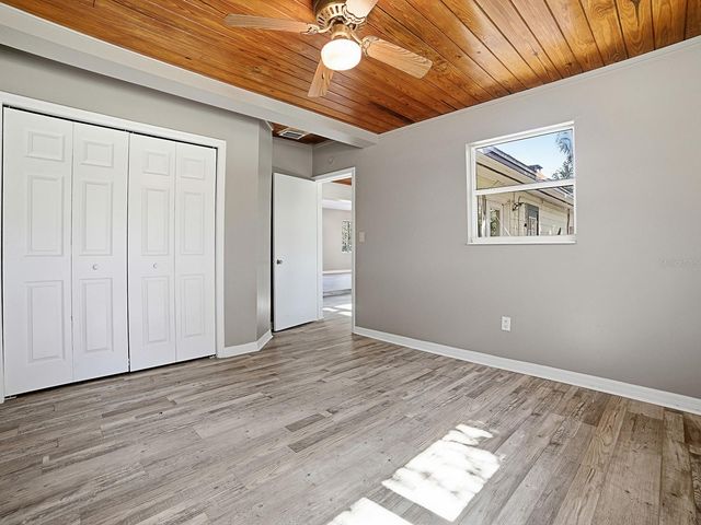 404 LOUIS STREET, Leesburg, FL 34748
