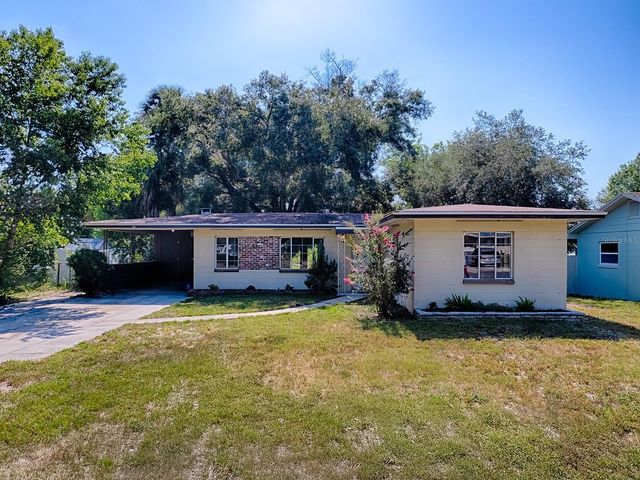 404 LOUIS STREET, Leesburg, FL 34748
