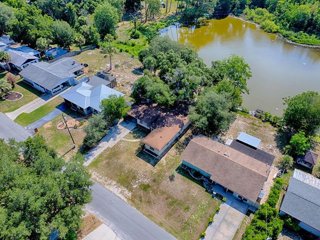 404 LOUIS STREET, Leesburg, FL 34748