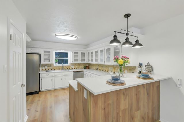2219 Laurel Hill Drive, Houston, TX 77339