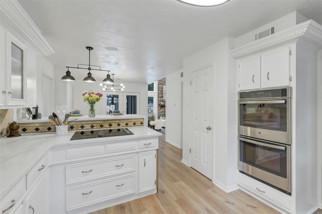 2219 Laurel Hill Drive, Houston, TX 77339