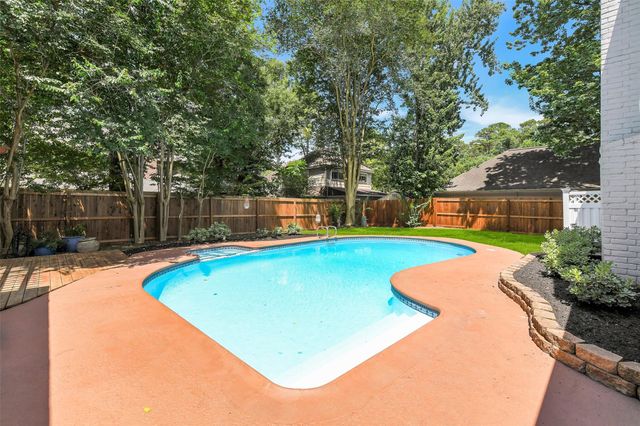 2219 Laurel Hill Drive, Houston, TX 77339
