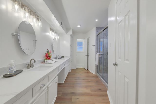 2219 Laurel Hill Drive, Houston, TX 77339