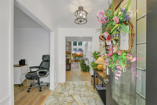 2219 Laurel Hill Drive, Houston, TX 77339