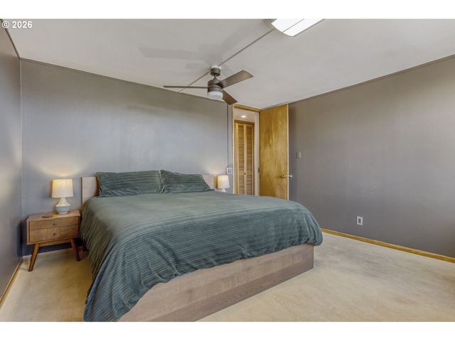 1220 Ne 17TH Ave 5F, Portland, OR 97232