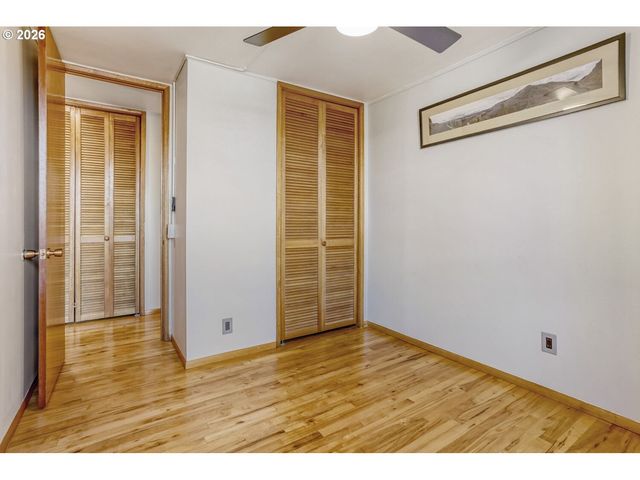 1220 Ne 17TH Ave 5F, Portland, OR 97232