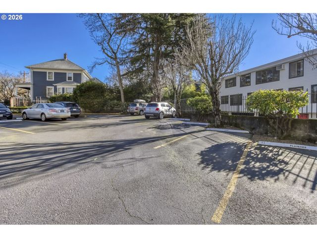 1220 Ne 17TH Ave 5F, Portland, OR 97232