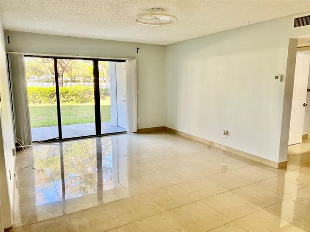 9288 W Atlantic Boulevard 1114, Coral Springs, FL 33071