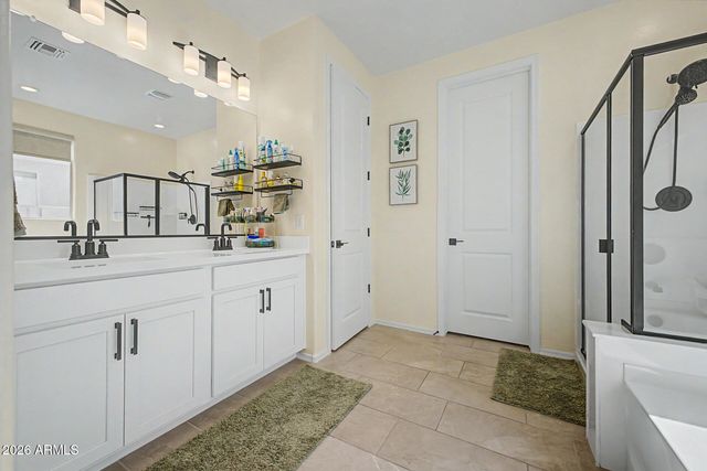 2540 W GRENADINE Road, Phoenix, AZ 85041