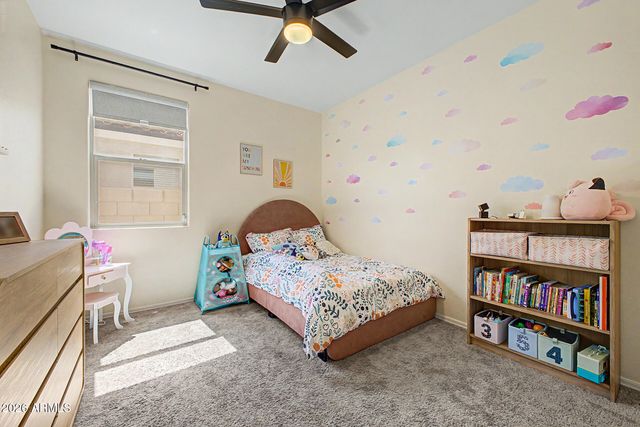 2540 W GRENADINE Road, Phoenix, AZ 85041
