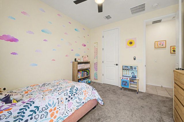 2540 W GRENADINE Road, Phoenix, AZ 85041