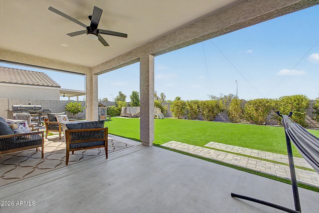2540 W GRENADINE Road, Phoenix, AZ 85041