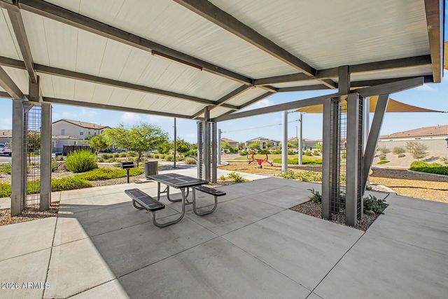 2540 W GRENADINE Road, Phoenix, AZ 85041