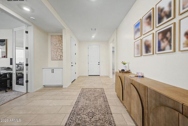 2540 W GRENADINE Road, Phoenix, AZ 85041