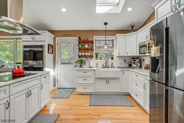 166 Glenside Trl, Byram Twp., NJ 07871