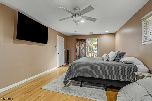 166 Glenside Trl, Byram Twp., NJ 07871