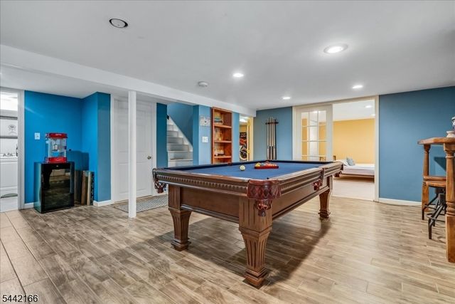 166 Glenside Trl, Byram Twp., NJ 07871