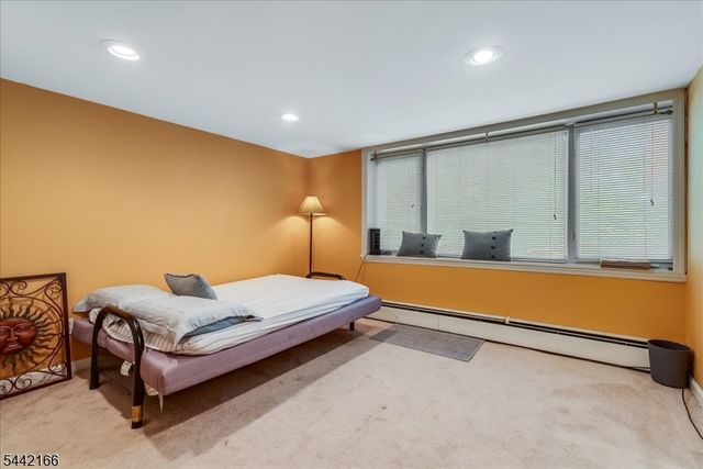 166 Glenside Trl, Byram Twp., NJ 07871