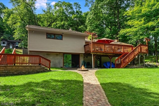 166 Glenside Trl, Byram Twp., NJ 07871
