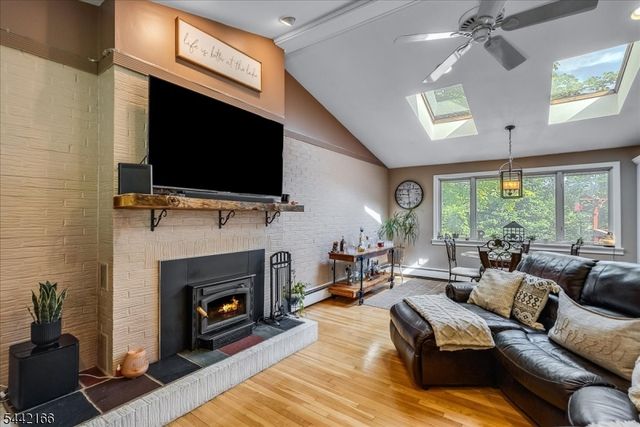 166 Glenside Trl, Byram Twp., NJ 07871