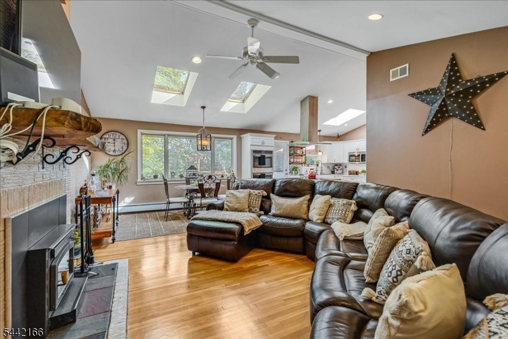 166 Glenside Trl, Byram Twp., NJ 07871 — photo 4